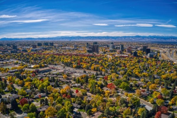 16 Pros And Cons Of Living In Aurora CO 2024 Updated   IStock 1354103813 600x400 